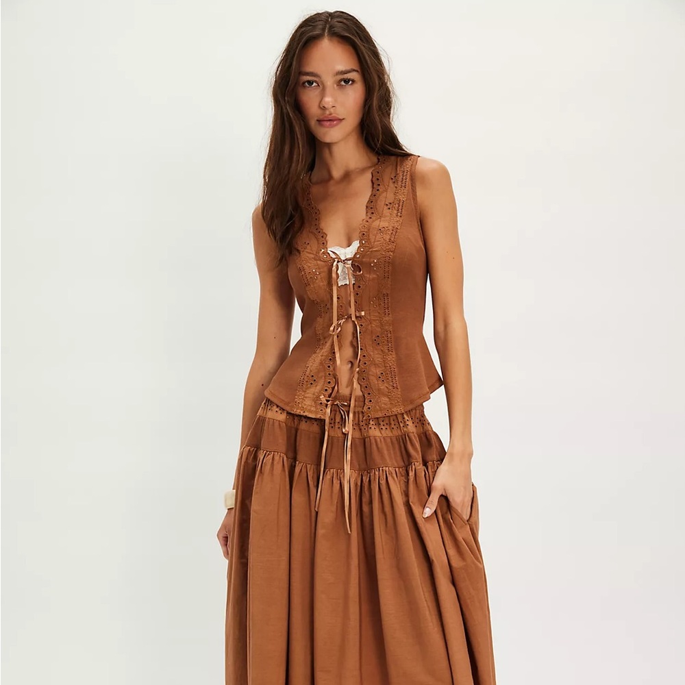 Free People Gesibelle Set in Macadamia